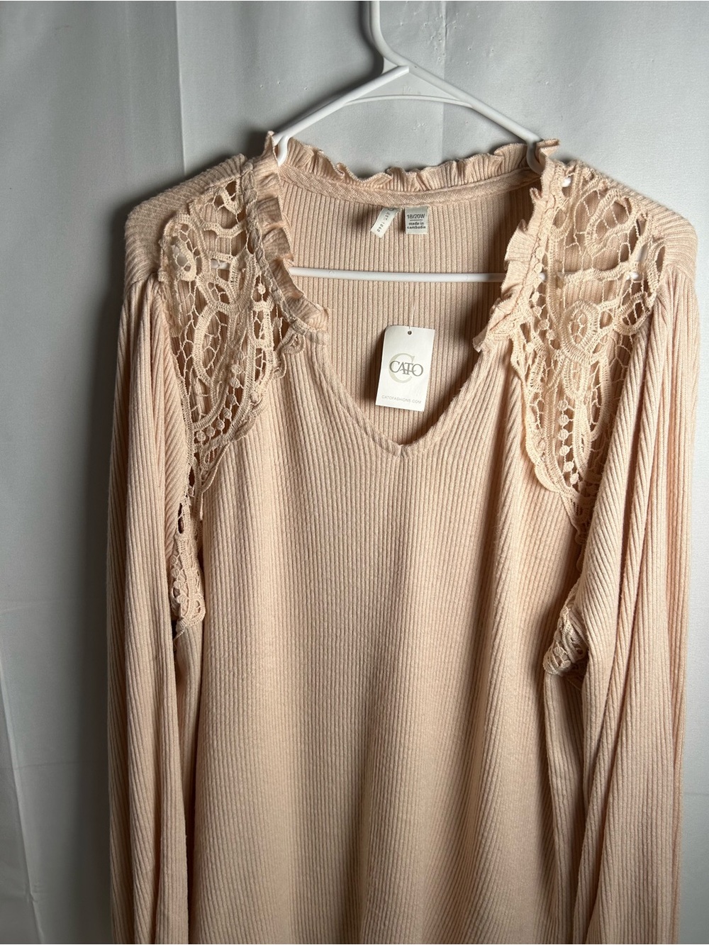 Cato Pale Blush Ribbed V-Neck Top with Lace Trim
